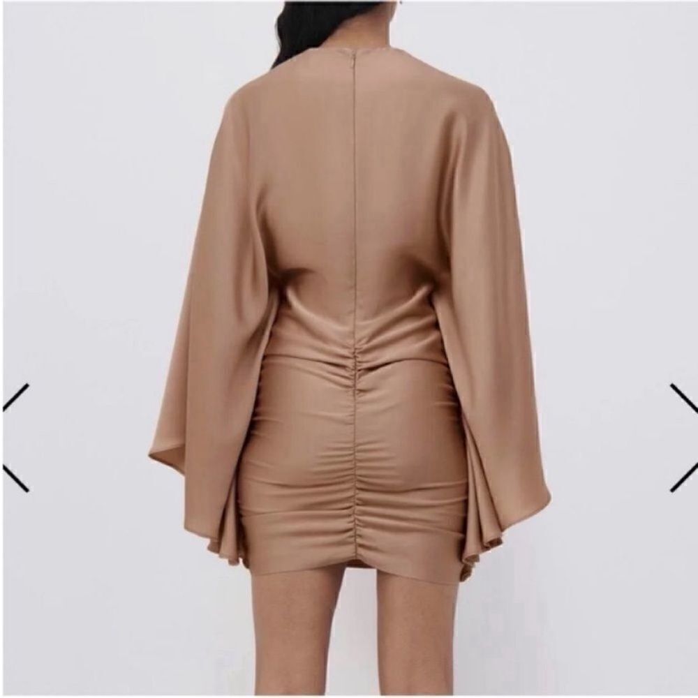Johnathan Simkhai Kadence Batwing Sleeve Mini
Dress nwt-H10 - Picture 4 of 11